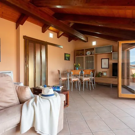 Romantic Sea Loft Sea-front Terrace And Parking