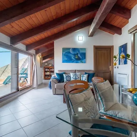 Romantic Sea Loft Sea-front Terrace And Parking אלגהרו