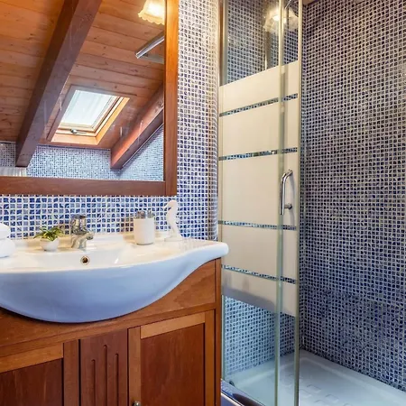 Romantic Sea Loft Sea-front Terrace And Parking דירה *